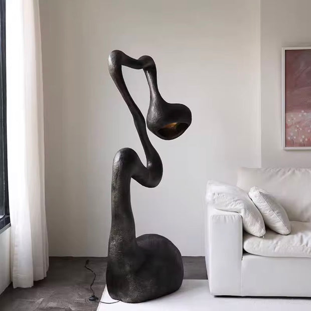 Statusque Lamp