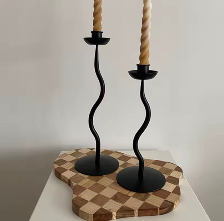 Set of 2 Vintage candlesticks