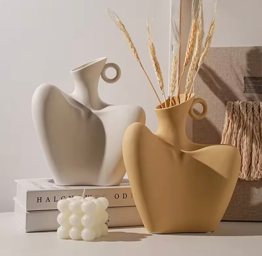 Anota Vase