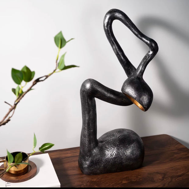 Statusque Lamp
